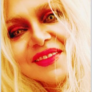 Meet your Posher, Maria